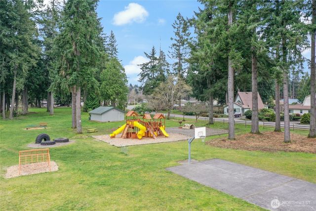 2806 Bona Vista Drive SW, Olympia, WA 98512