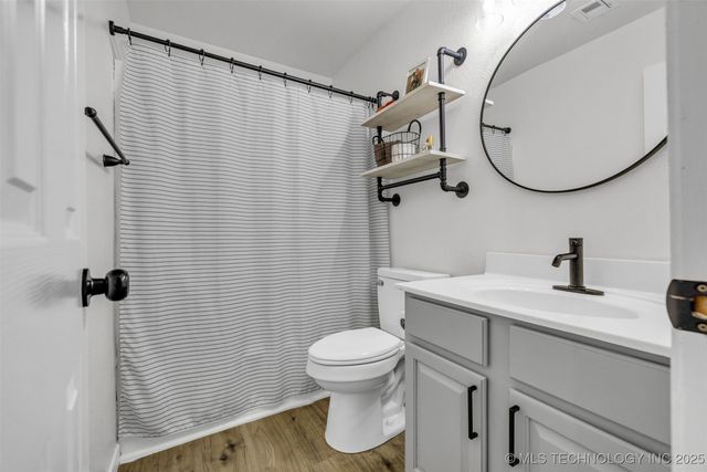 25115 S Hackamore Road E, Claremore, OK 74019