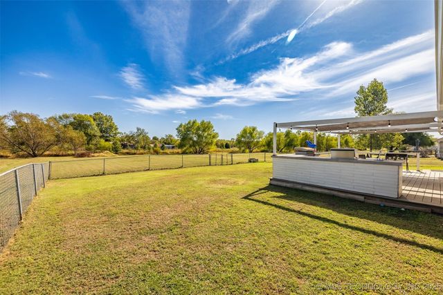 25115 S Hackamore Road E, Claremore, OK 74019