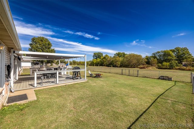 25115 S Hackamore Road E, Claremore, OK 74019