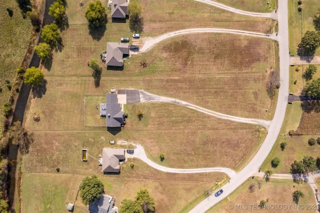 25115 S Hackamore Road E, Claremore, OK 74019