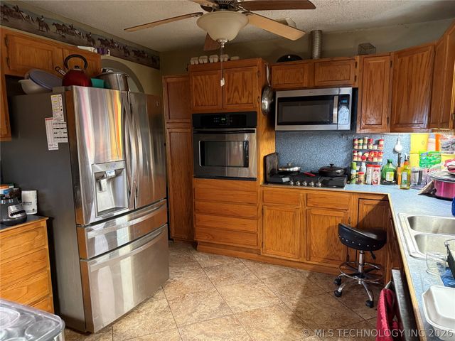402151 W 3200 Road, Ramona, OK 74061