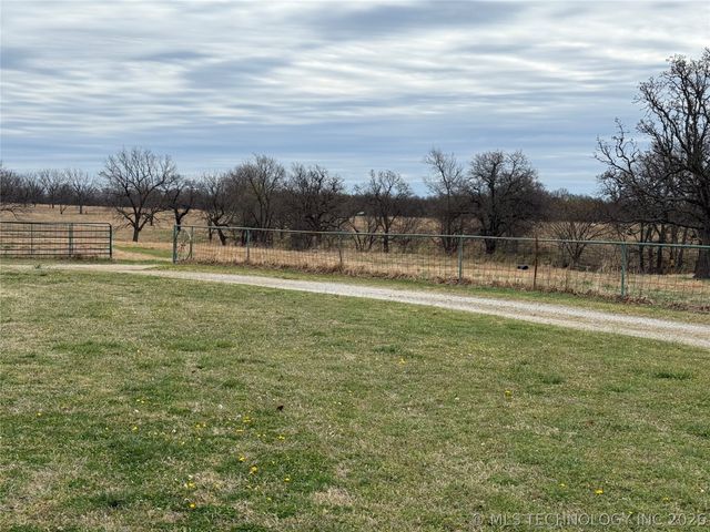 402151 W 3200 Road, Ramona, OK 74061