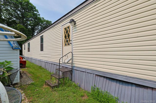 63 Tanglewood Road, Hopewell Junction, NY 12533
