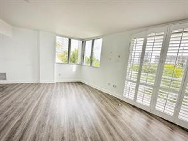 1830 Radius Drive 323, Hollywood, FL 33020