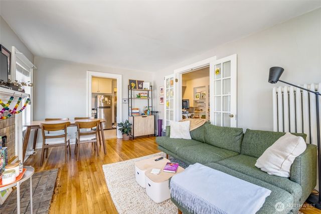 746 10th Avenue E, Seattle, WA 98102