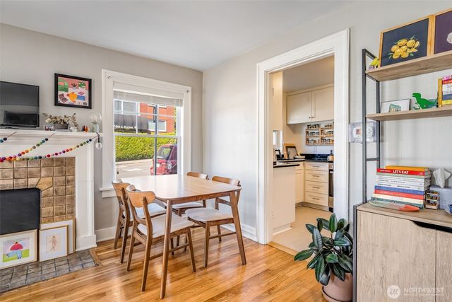 746 10th Avenue E, Seattle, WA 98102