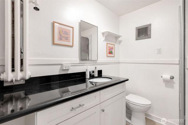 746 10th Avenue E, Seattle, WA 98102