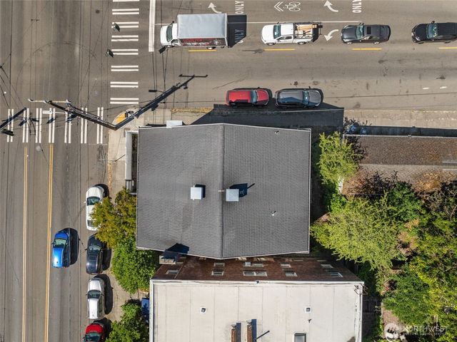 746 10th Avenue E, Seattle, WA 98102