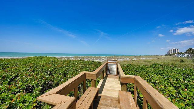 550 FLAMINGO DRIVE 202, Venice, FL 34285