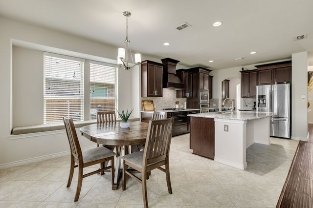 1017 Rose Garden Drive, Little Elm, TX 75068