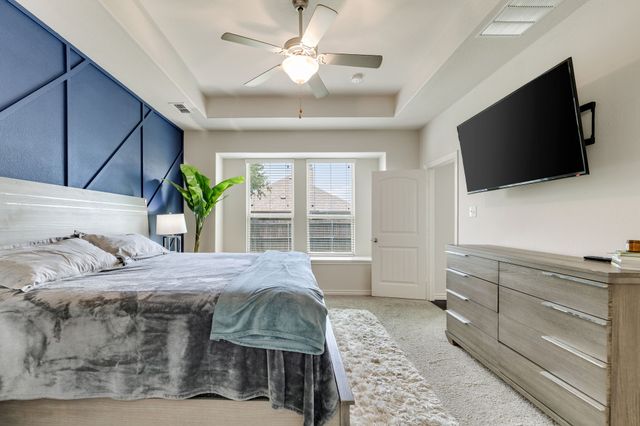 1017 Rose Garden Drive, Little Elm, TX 75068