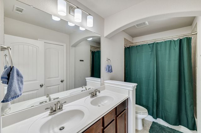 1017 Rose Garden Drive, Little Elm, TX 75068