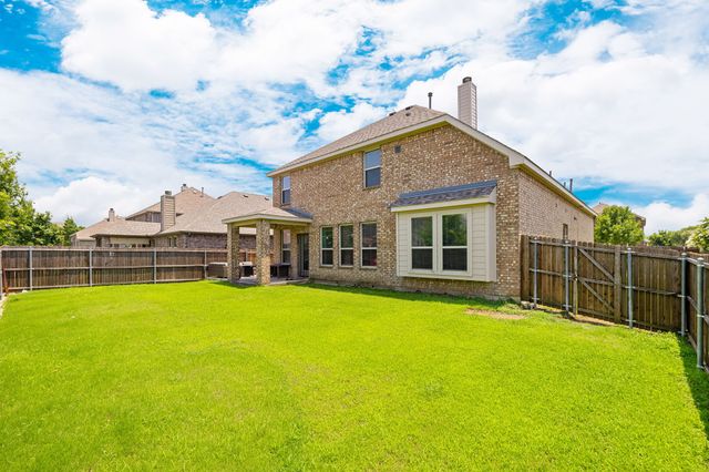 1017 Rose Garden Drive, Little Elm, TX 75068