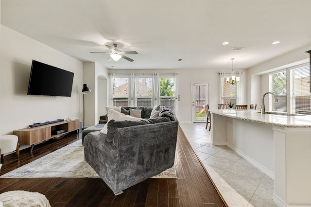 1017 Rose Garden Drive, Little Elm, TX 75068
