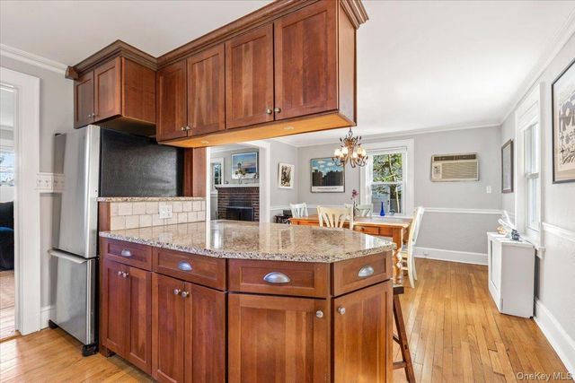 280 Knollwood Road, White Plains, NY 10607