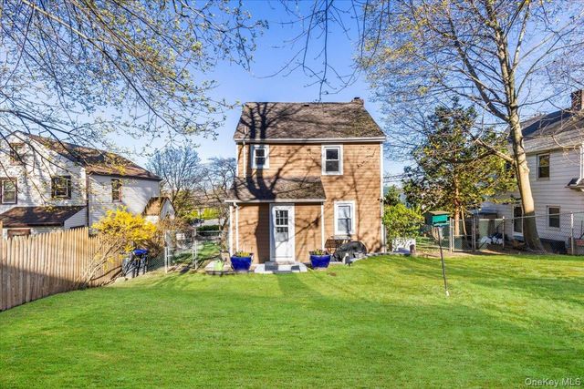 280 Knollwood Road, White Plains, NY 10607