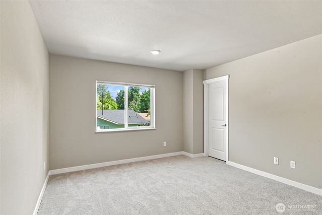 612 & 614 122nd Street Ct E, Tacoma, WA 98445