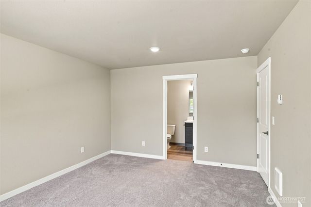612 & 614 122nd Street Ct E, Tacoma, WA 98445