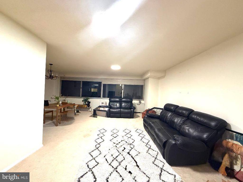 Image 3 of property listing at 4515 WILLARD AVE #2415S, Chevy Chase, MD 20815