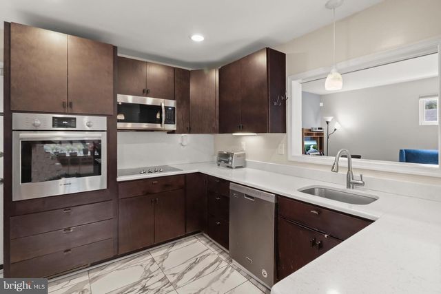 11400 CLOVERHILL DR, Silver Spring, MD 20902