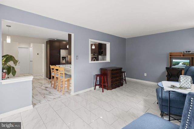 11400 CLOVERHILL DR, Silver Spring, MD 20902