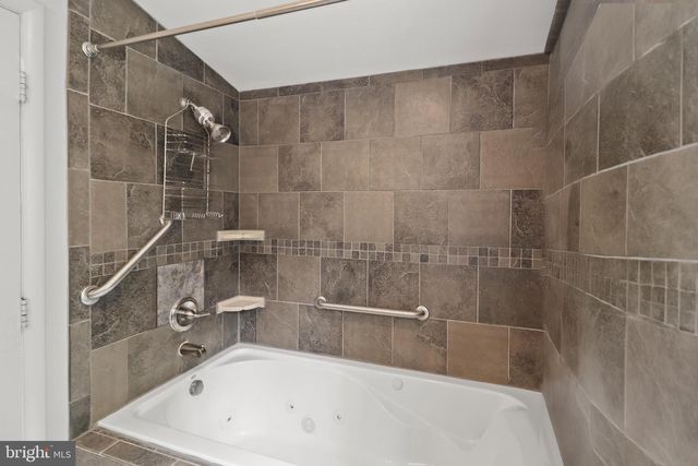 11400 CLOVERHILL DR, Silver Spring, MD 20902