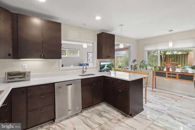 11400 CLOVERHILL DR, Silver Spring, MD 20902