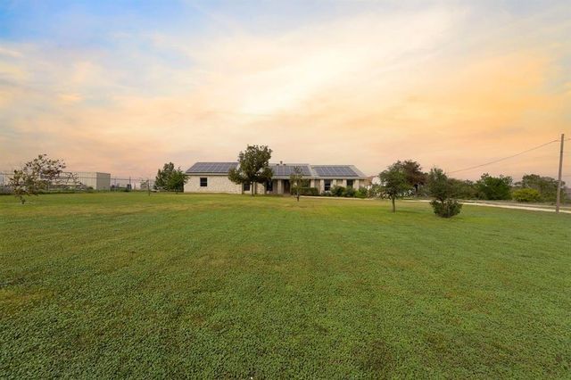 1957 County Road 107, Hutto, TX 78634
