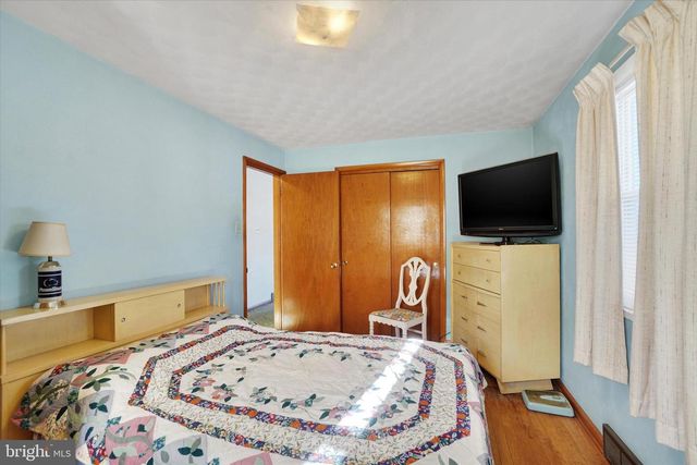 248 S 6TH ST, Mount Wolf, PA 17347