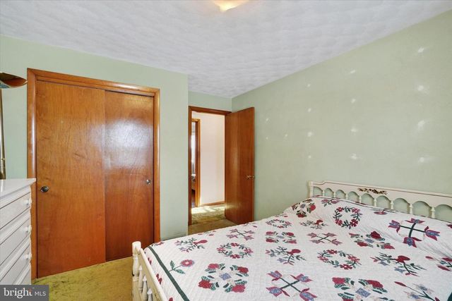 248 S 6TH ST, Mount Wolf, PA 17347