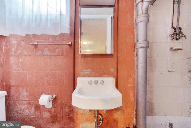 248 S 6TH ST, Mount Wolf, PA 17347