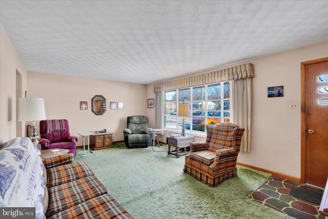 248 S 6TH ST, Mount Wolf, PA 17347