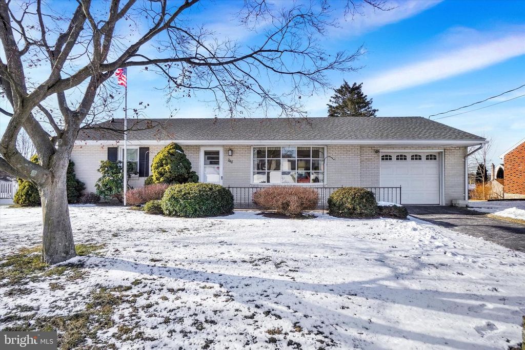 248 S 6TH ST, Mount Wolf, PA 17347