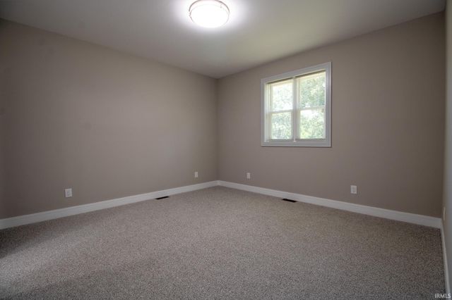 705 E St Louis Street, Knox, IN 46534