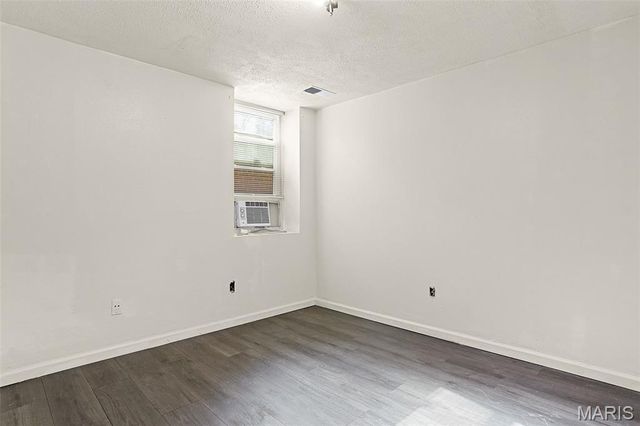 4837 Northland Avenue, St Louis, MO 63113