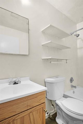 4837 Northland Avenue, St Louis, MO 63113