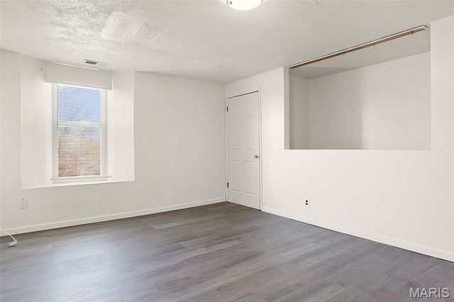 4837 Northland Avenue, St Louis, MO 63113