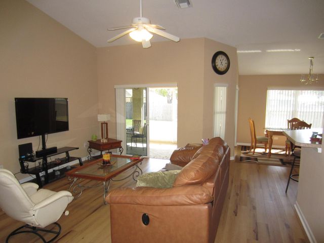 4702 Seagrape Drive, Fort Pierce, FL 34982