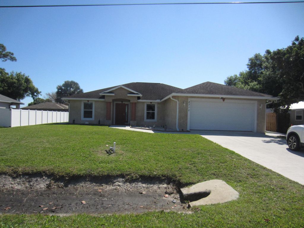 4702 Seagrape Drive, Fort Pierce, FL 34982