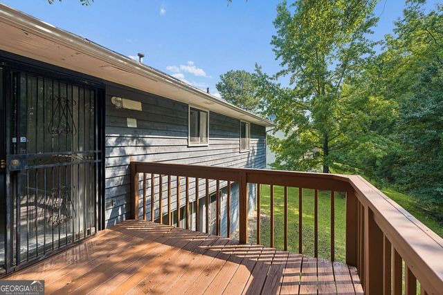 7055 Hania Drive, Fairburn, GA 30213