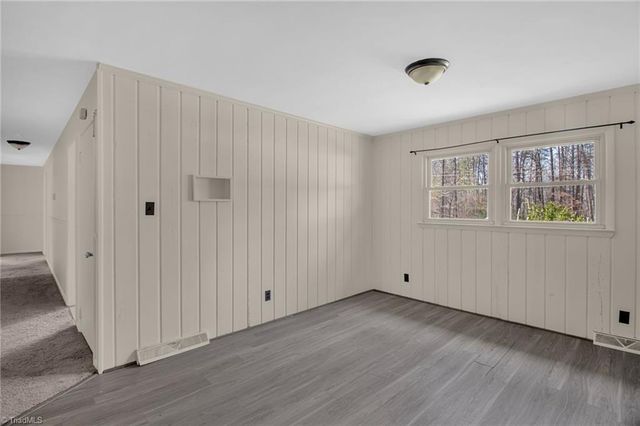 8225 Easley Road, Walnut Cove, NC 27052