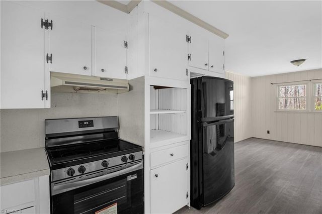 8225 Easley Road, Walnut Cove, NC 27052