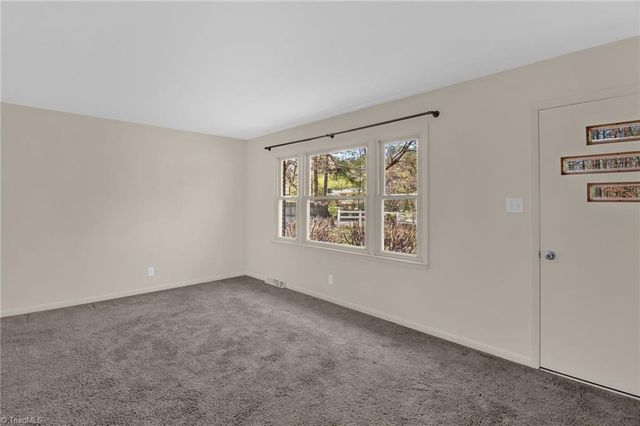 8225 Easley Road, Walnut Cove, NC 27052