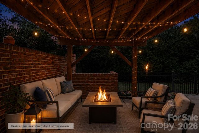 3251 Luke Crossing Drive, Charlotte, NC 28226