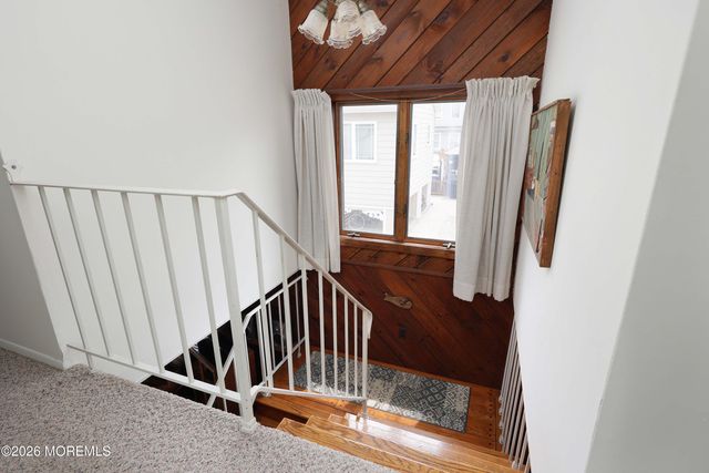 22 E Sea Way, Lavallette, NJ 08735