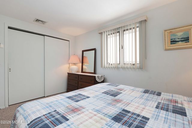 22 E Sea Way, Lavallette, NJ 08735