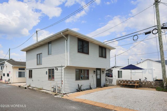 22 E Sea Way, Lavallette, NJ 08735