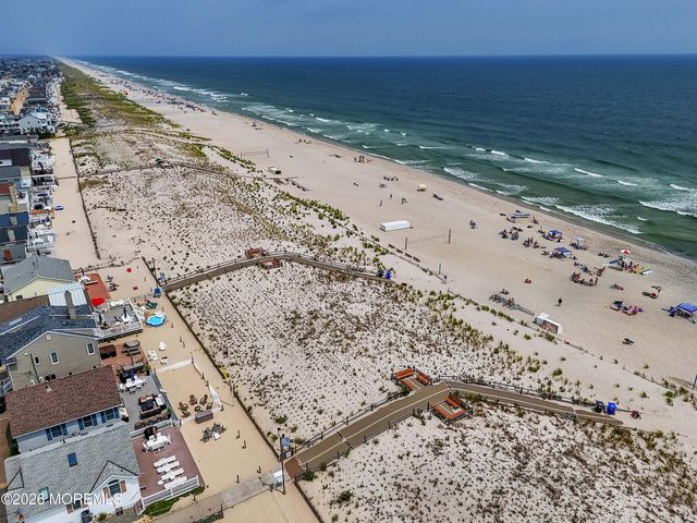 22 E Sea Way, Lavallette, NJ 08735