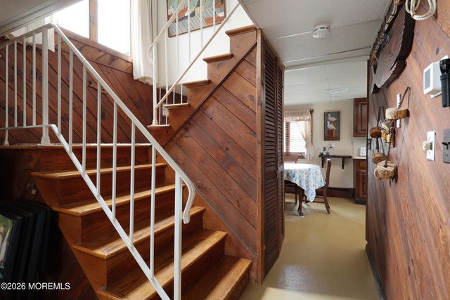 22 E Sea Way, Lavallette, NJ 08735